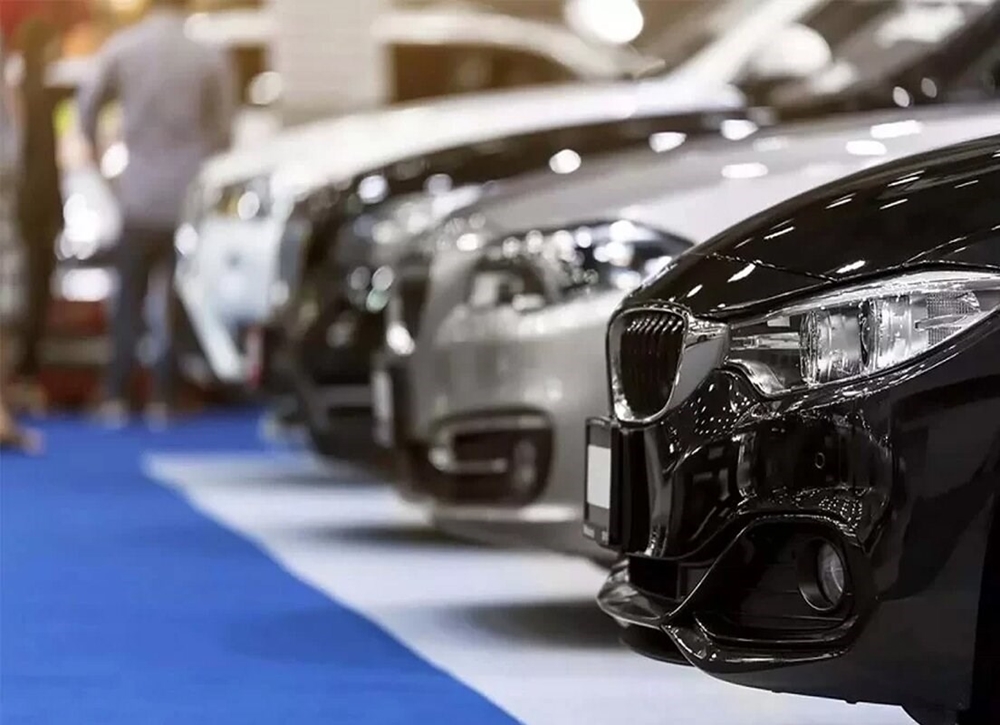 اخبار-بورس کالا برای عرضه خودرو چراغ سبز نشان داد