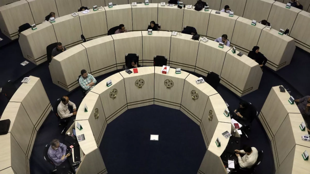 اخبار-عقب‌گرد شاخص بورس به کانال ۲.۶ میلیون واحد